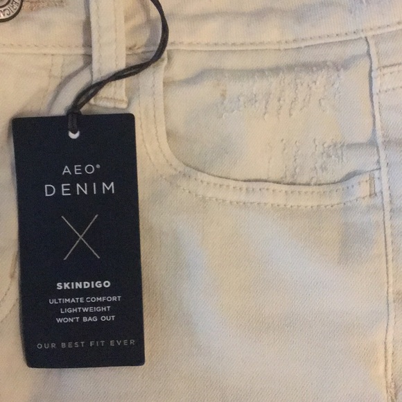 American Eagle size 0 NWT super stretch Destroyed - Picture 5 of 5